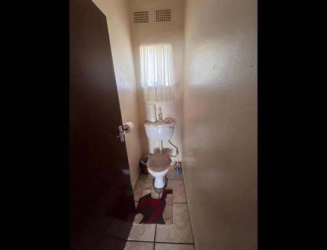 3 BEDROOM HOUSE FOR SALE IN WANNENBURGHOOGTE